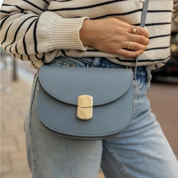 SOLD NWT Sézane Claude Bag in Smooth Vintage Blue - Picture 4 of 12